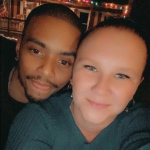 Meet your Posher, Sheron